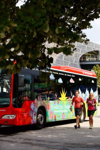 Der Bergbus Eng ist schon von weitem gut zu erkennen. Foto: DAV/Marco Kost