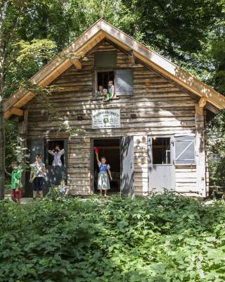 historische-hollentalangerhutte.jpg