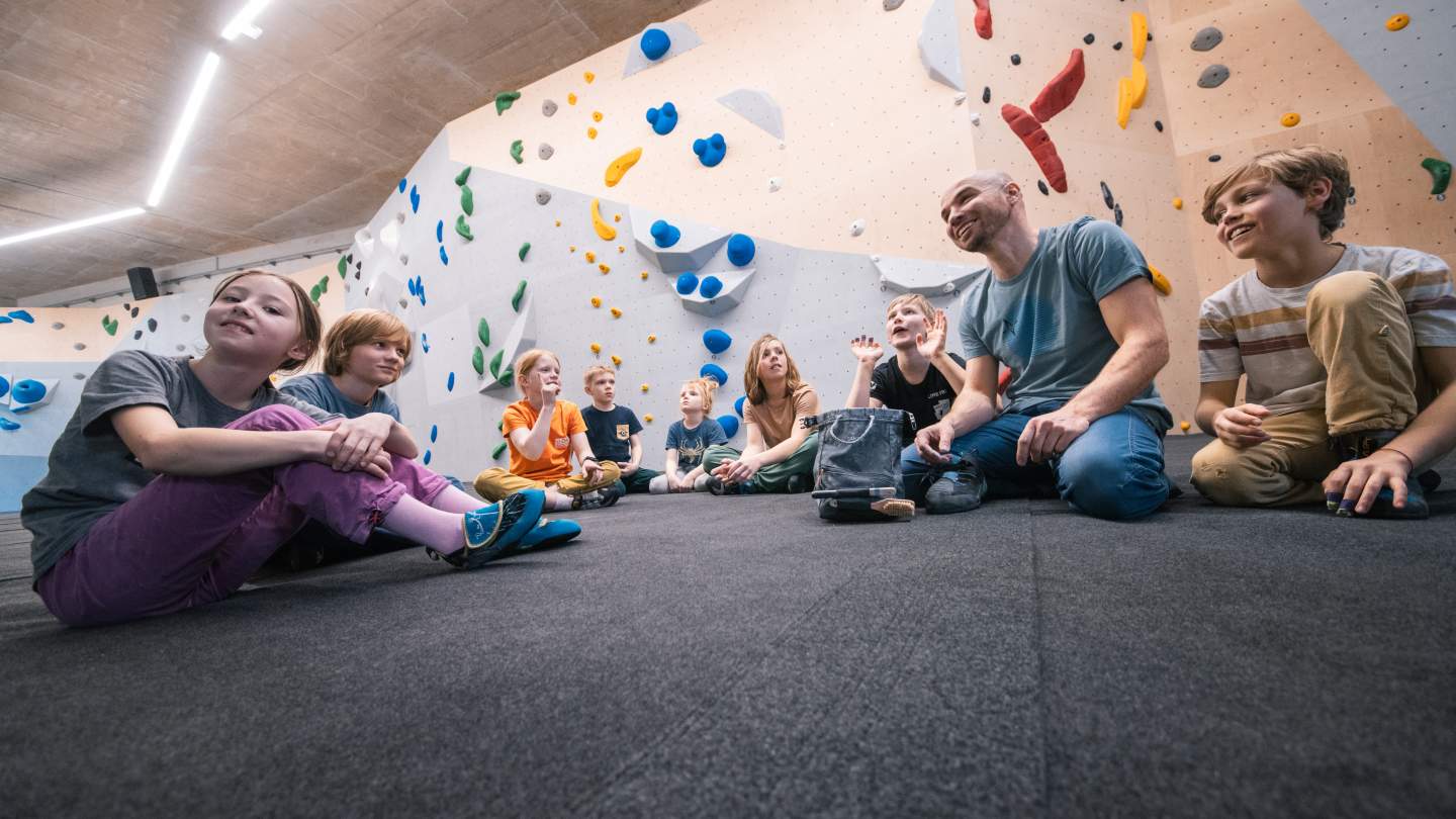 Dav Kletter Und Boulderzentrum München-nord Werner-heisenberg-allee München Neue Boulderhalle für München