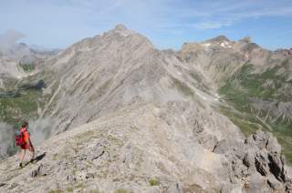 Abstieg Samspitze mit Blick auf Vordersee und -spitze.