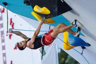 Yannick Flohé im Lead bei der EM in München 2022. Foto: DAV/Marco Kost