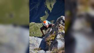 Bergsteiger an Kletterpassage