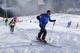 Skitouren auf Pisten sind in Südtirol nur vereinzelt erlaubt. Foto: DAV