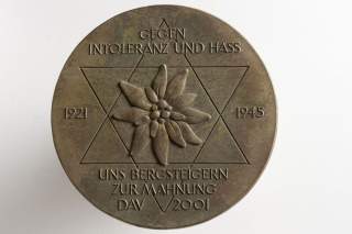 Plakete gegen Intoleranz und Hass