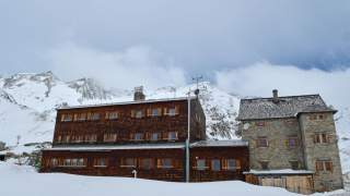 Essener Rostocker Hütte im Winter