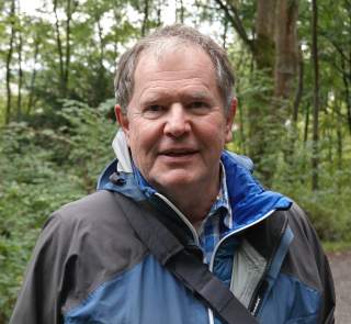 Mann im Wald