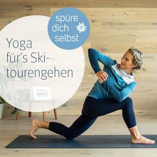 Frau macht Übung auf Yogamatte